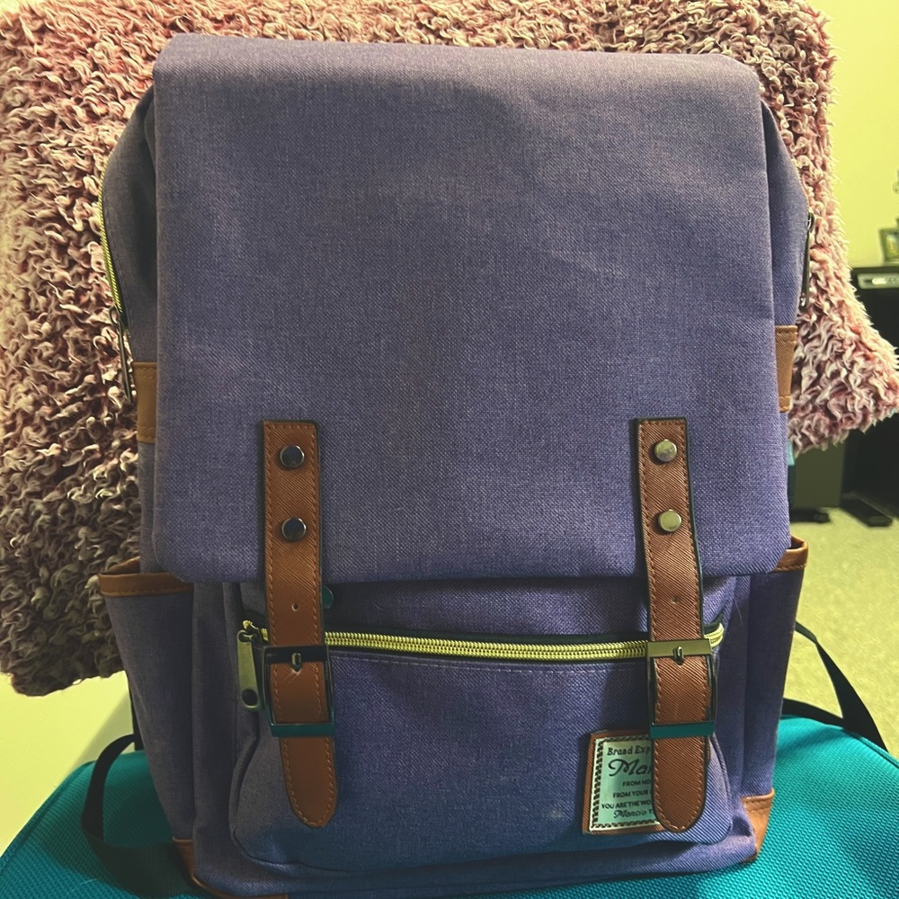 Laptop backpack